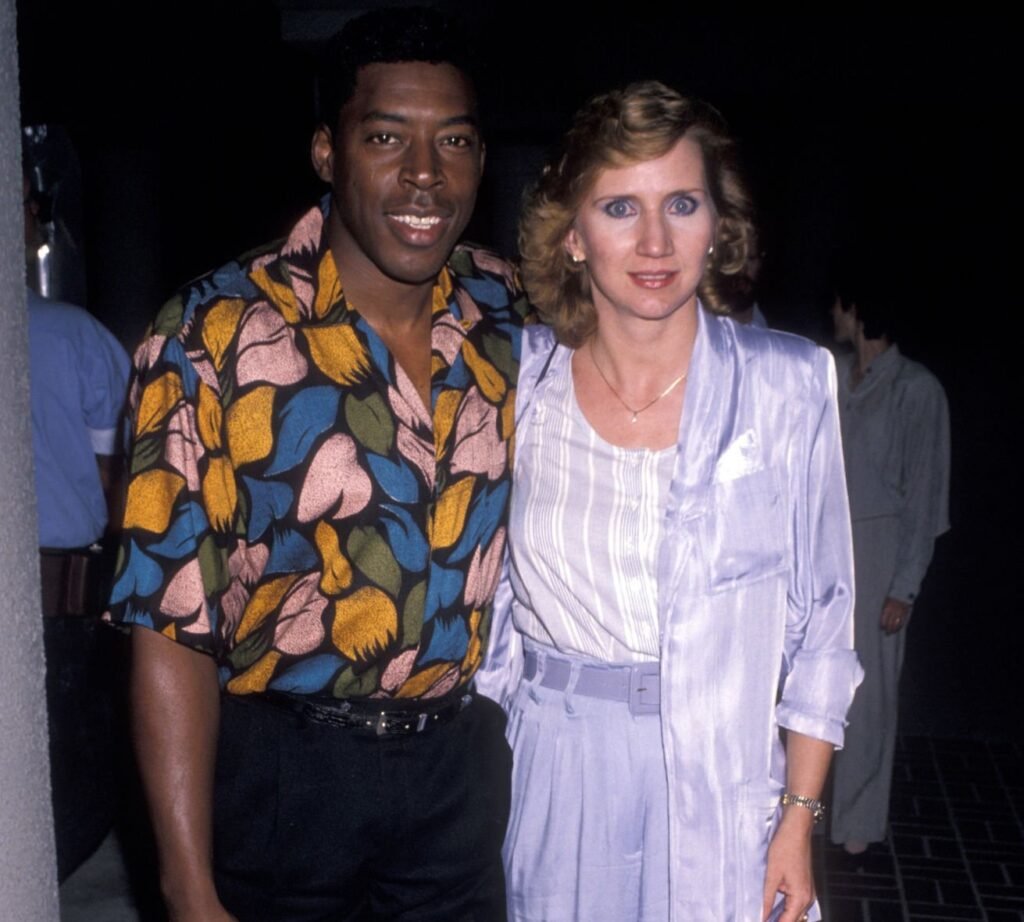 How Did Linda Kingsberg Meet Ernie Hudson